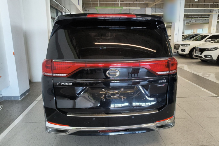 广汽传祺 传祺M8 2021款 领秀系列 390T 至尊版车身外观6004