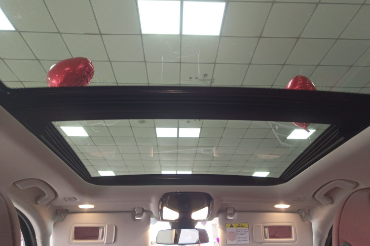 宝马3系 2025款 330Li M运动曜夜套装局部细节22