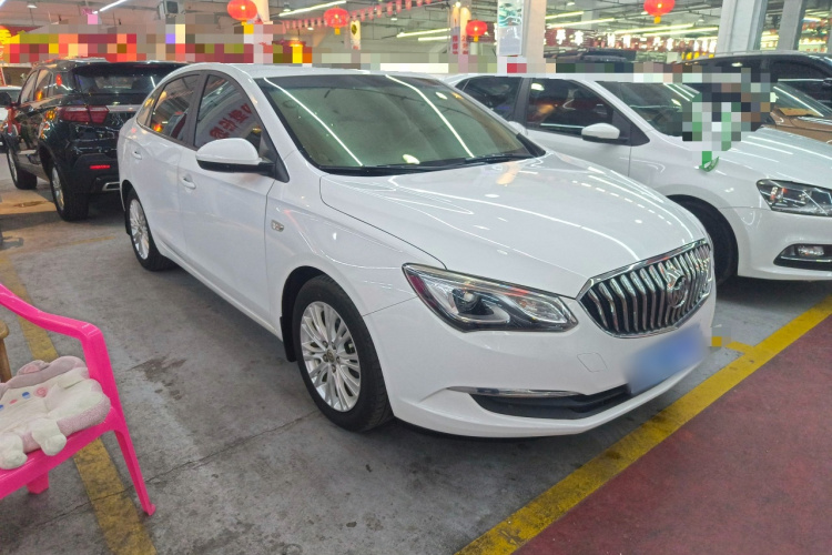 别克 英朗 2017款 15N 自动精英型车身外观3