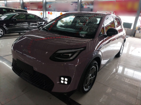 埃安 AION UT 2025款 330星辉版