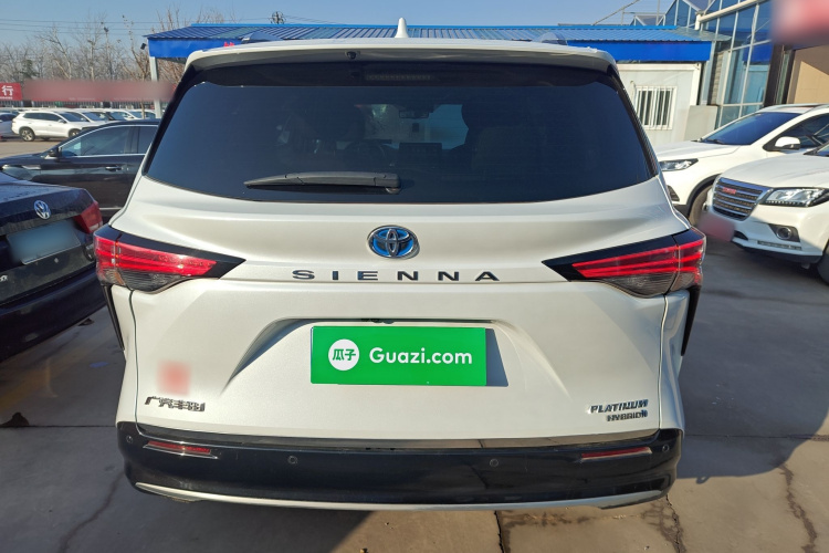 丰田 赛那SIENNA 2021款 2.5L混动 铂金版车身外观6