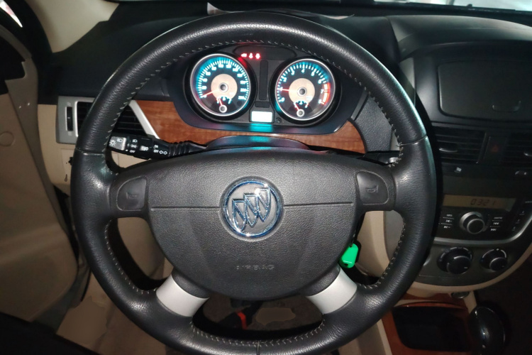 别克 凯越 2013款 1.5L 自动尊享型局部细节13