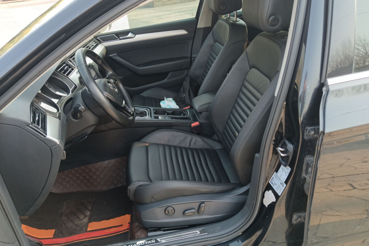 大众 迈腾 2018款 330TSI DSG 领先型中控内饰19