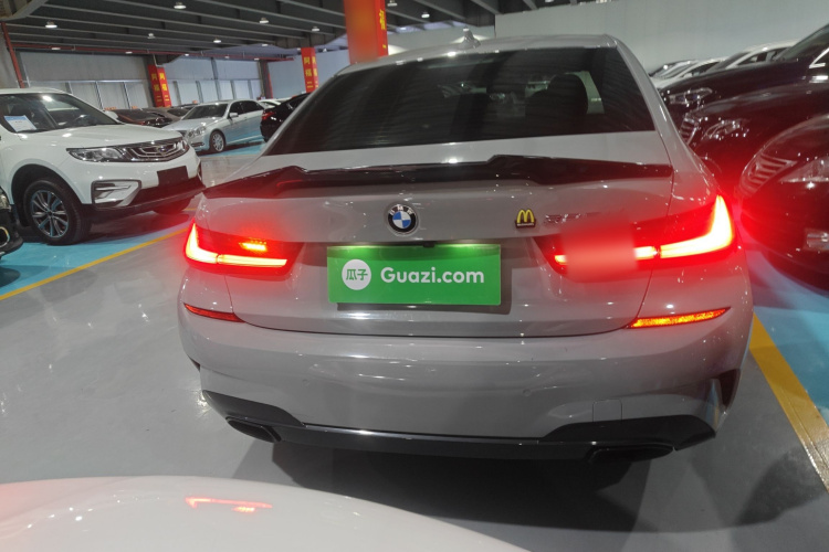 宝马3系 2020款 325Li M运动曜夜套装车身外观6