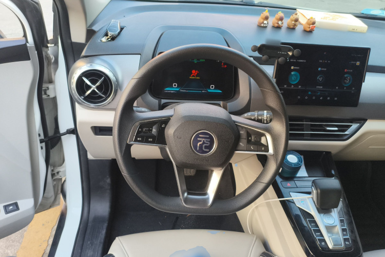 比亚迪 元Pro 2021款 401KM 豪华型中控内饰13