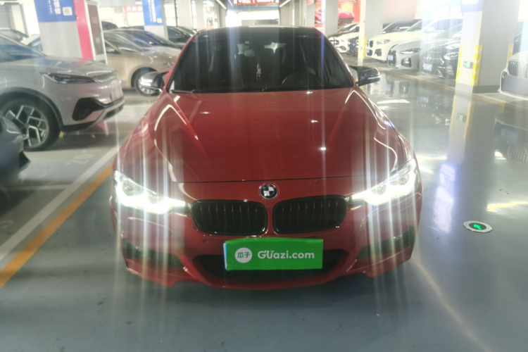 宝马3系 2018款 320i M运动曜夜版车身外观2