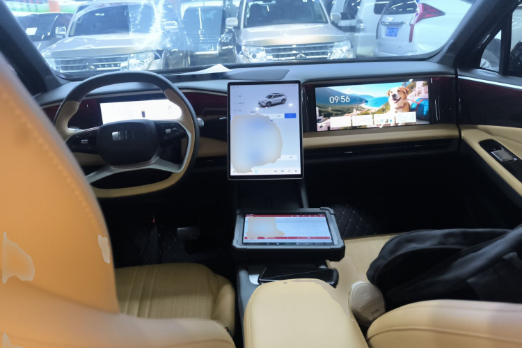 吉利银河 银河L7 2023款 1.5T 115km MAX中控内饰7002