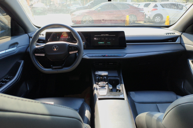 长安 锐程PLUS 2023款 1.5T DCT尊贵型中控内饰12