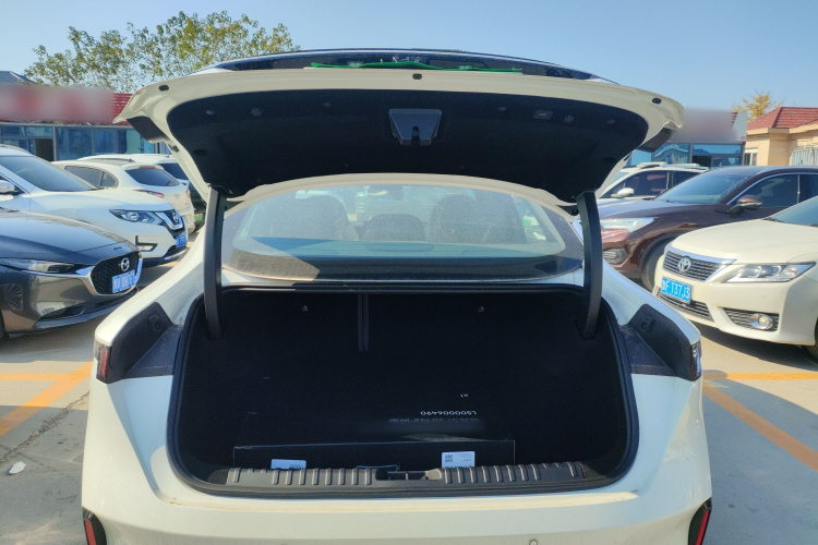 领克07 2024款 EM-P 126长续航 Halo机舱底盘23