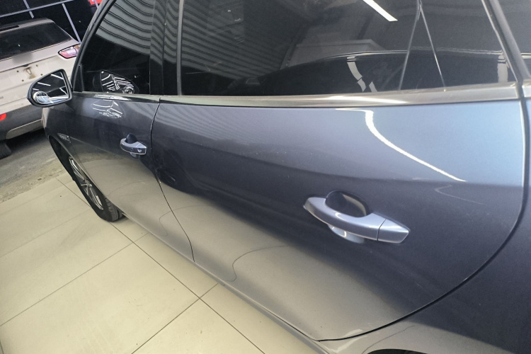 比亚迪 秦PLUS 2024款 荣耀版 DM-i 55KM领先型车身外观4