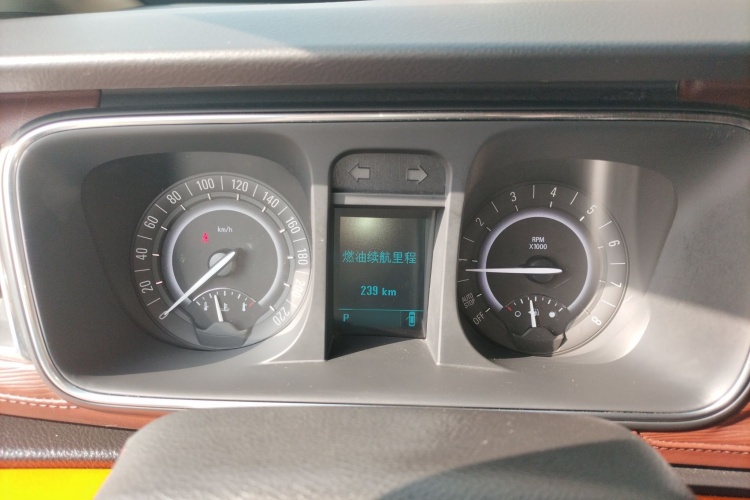 别克GL8 2018款 28T 舒适型 国VI局部细节14