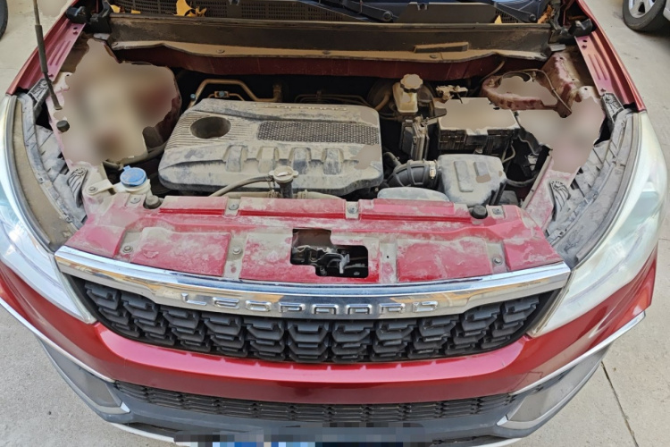 猎豹汽车 猎豹CS9 2017款 1.5L 手动风尚型局部细节24