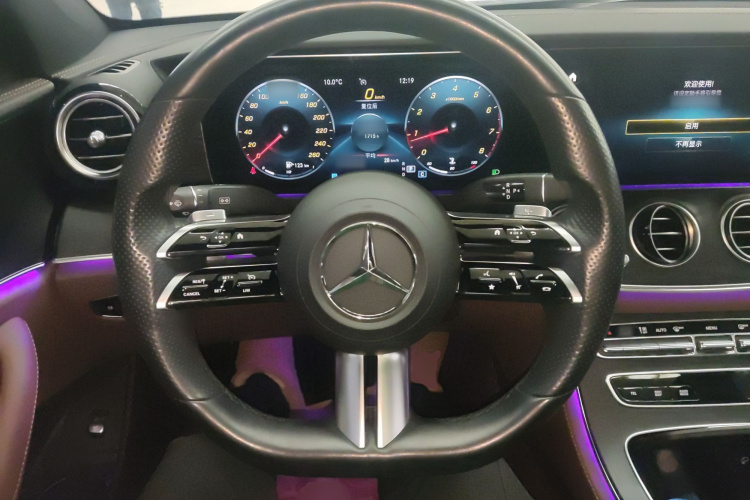 奔驰E级(进口) 2021款 改款 E 260 豪华型运动版中控内饰13