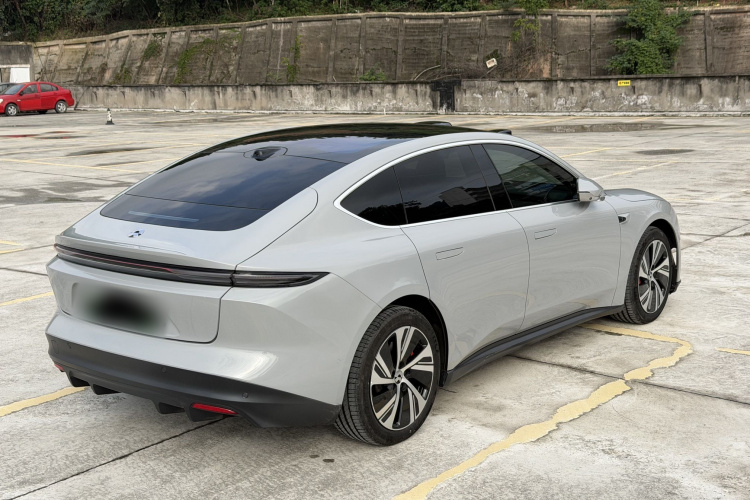 蔚来ET5 2022款 75kWh车身外观6004