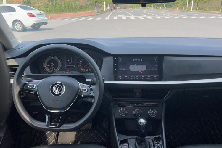 大众 朗逸 2022款 1.5L 自动风尚版中控内饰7011