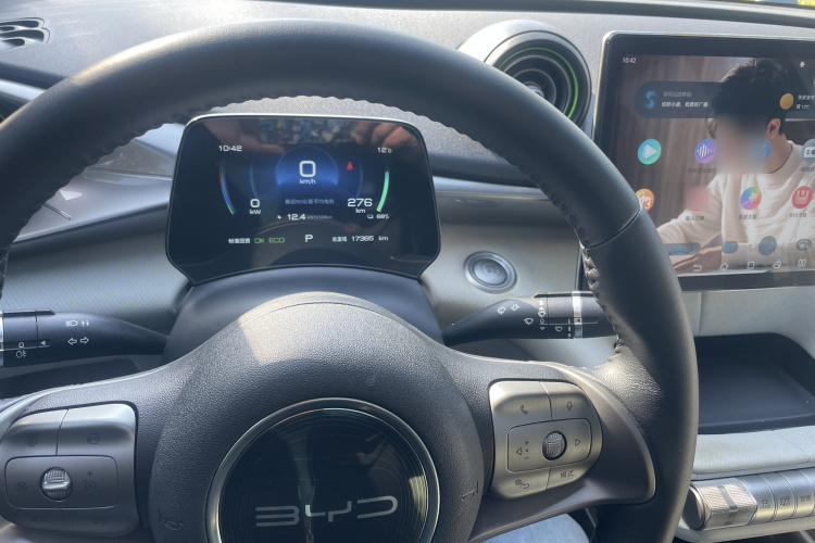 比亚迪 海豚 2021款 405km 时尚版中控内饰7007