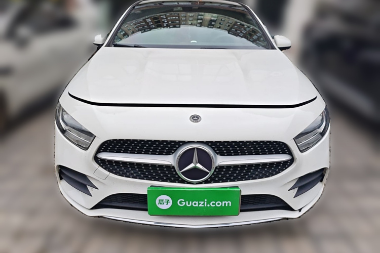 奔驰A级 2019款 A 180 L 运动轿车车身外观6001