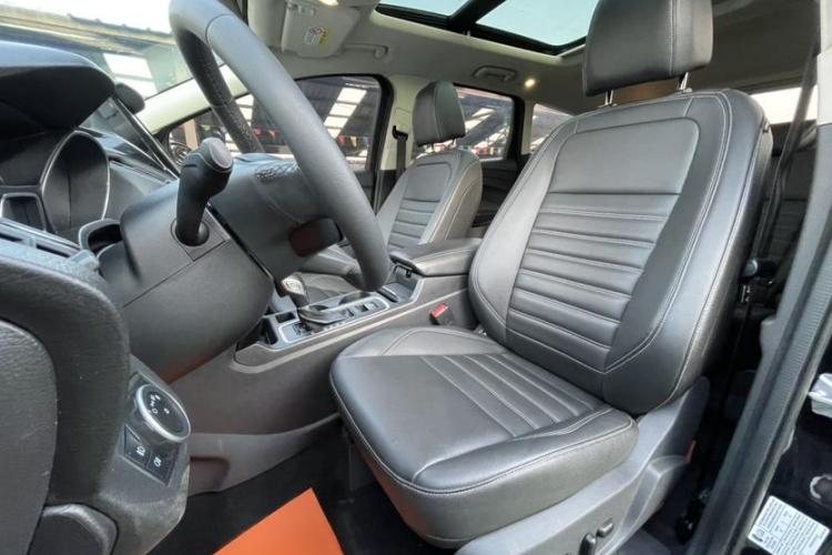 福特 翼虎 2019款 EcoBoost 245 四驱豪翼型 国VI中控内饰7008