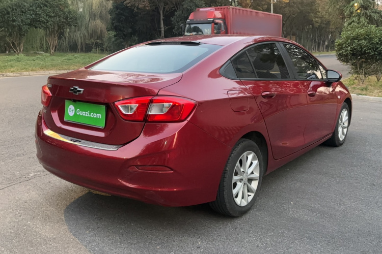 雪佛兰 科鲁兹 2018款 320 自动先锋天窗版车身外观6007