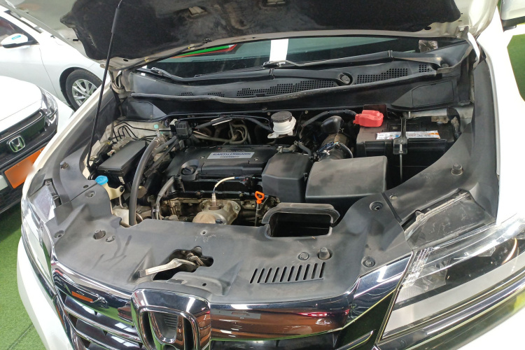 本田 艾力绅 2016款 2.4L 舒适版局部细节24