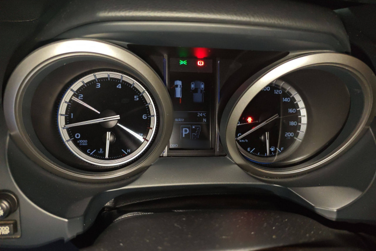 丰田 普拉多 2016款 3.5L 自动TX-L NAVI局部细节14