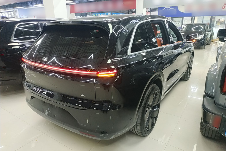 理想汽车 理想L6 2025款 Max 智能焕新版车身外观6005