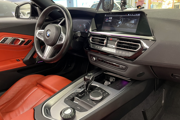 宝马Z4 2019款 sDrive 25i M运动曜夜套装中控内饰7007
