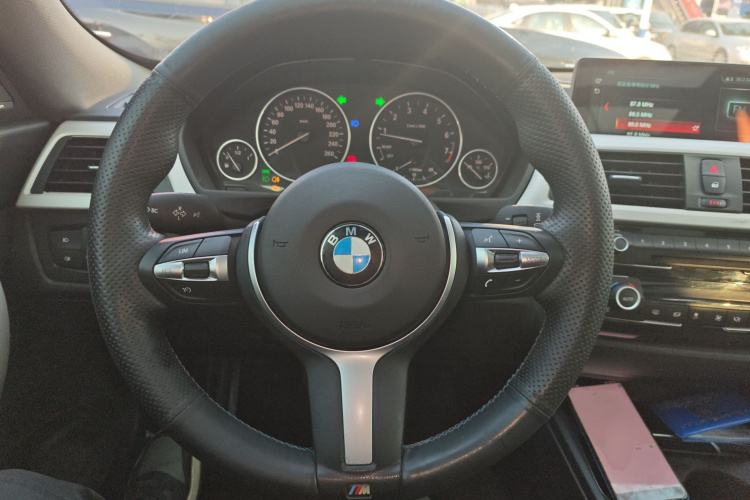 宝马3系GT 2017款 320i 时尚型局部细节13