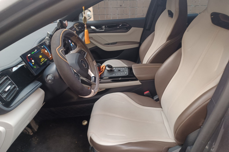 比亚迪 秦PLUS 2024款 荣耀版 DM-i 55KM领先型中控内饰19