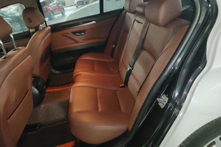 宝马5系 2014款 525Li 领先型中控内饰7004