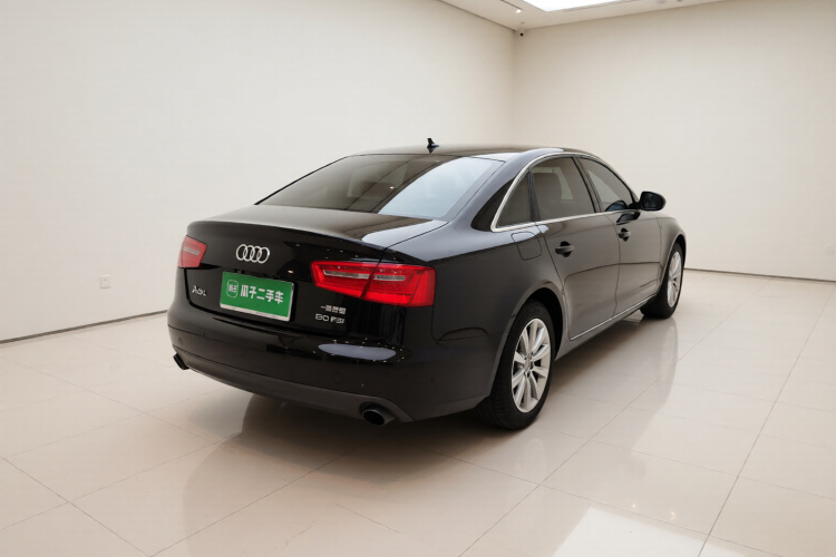 奥迪A6L 2014款 30 FSI 舒适型车身外观7