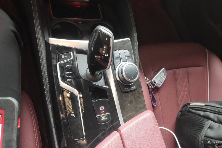 宝马5系 2022款 改款 525Li 豪华套装局部细节18