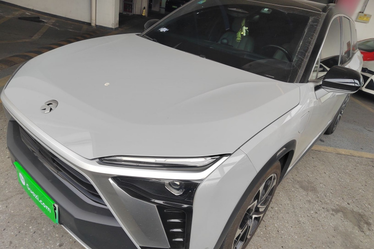 蔚来ES8 2020款 580KM 签名版 六座版车身外观1