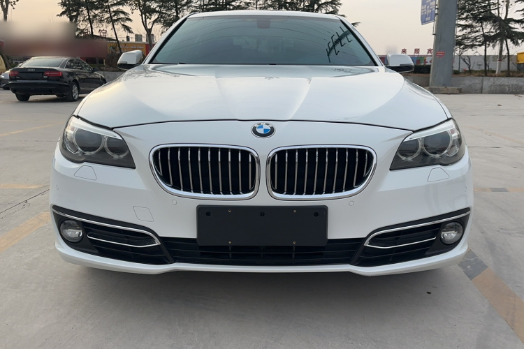 宝马5系 2014款 525Li 豪华设计套装车身外观6001