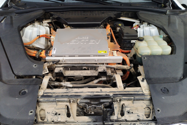 蔚来ES8 2020款 450KM 七座版机舱底盘24