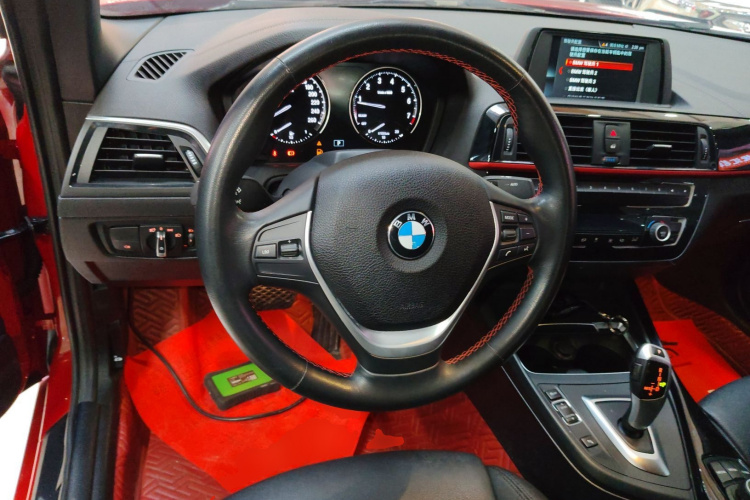 宝马2系(进口) 2019款 225i 敞篷轿跑车 运动设计套装局部细节13