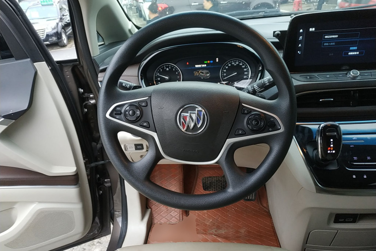 别克GL8 2023款 陆上公务舱 智享型中控内饰13