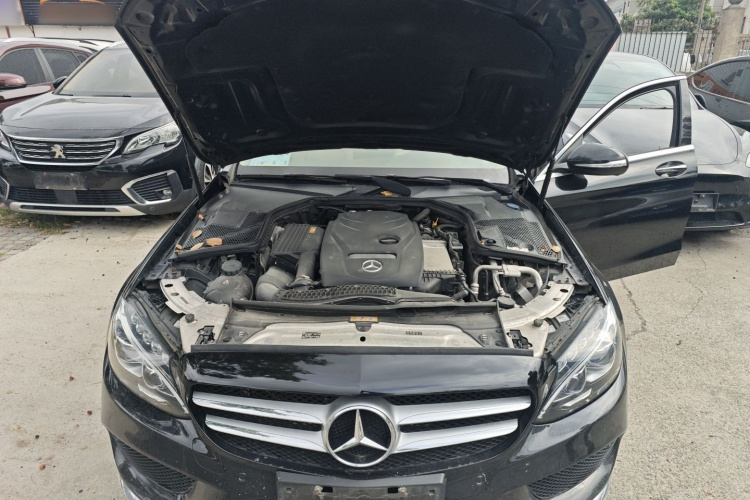 奔驰C级 2018款 C 200 L 4MATIC 运动版机舱底盘24