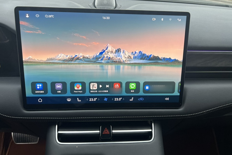 鸿蒙智行 问界M5 2022款 增程后驱标准版中控内饰7005