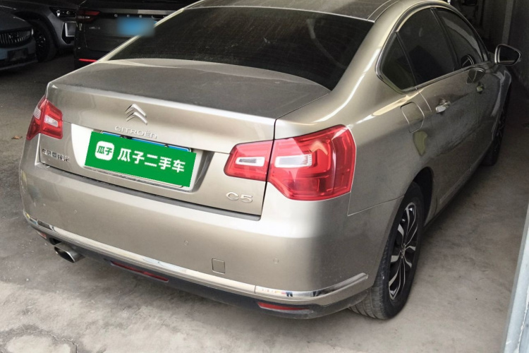 雪铁龙C5 2014款 1.6T 自动尊贵型车身外观7