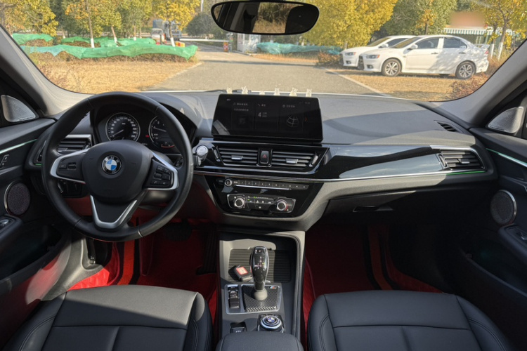 宝马1系 2021款 改款 120i M运动版中控内饰7006