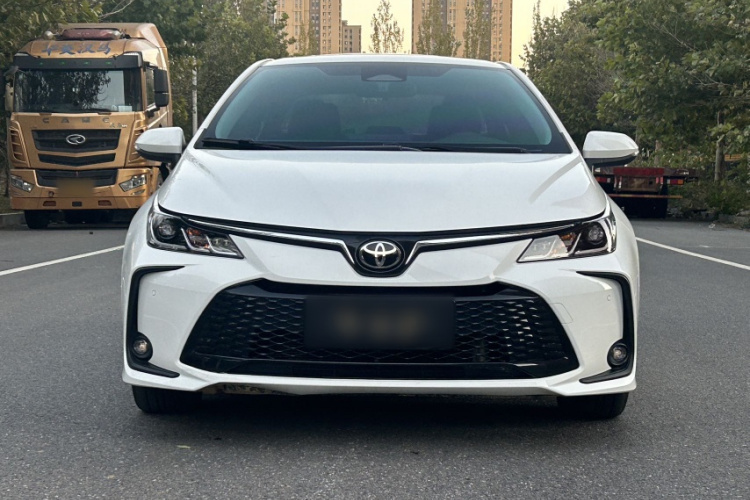 丰田 卡罗拉 2024款 1.8L 智能电混双擎 精英版车身外观6004