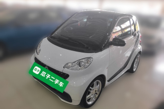smart fortwo 2014款 1.0 MHD 硬顶新年特别版