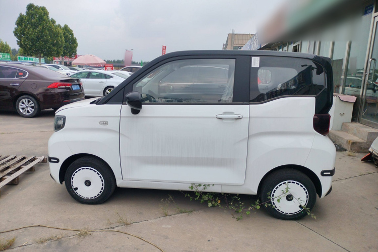 奇瑞新能源 QQ冰淇淋 2024款 青春版 205km圣代车身外观6003