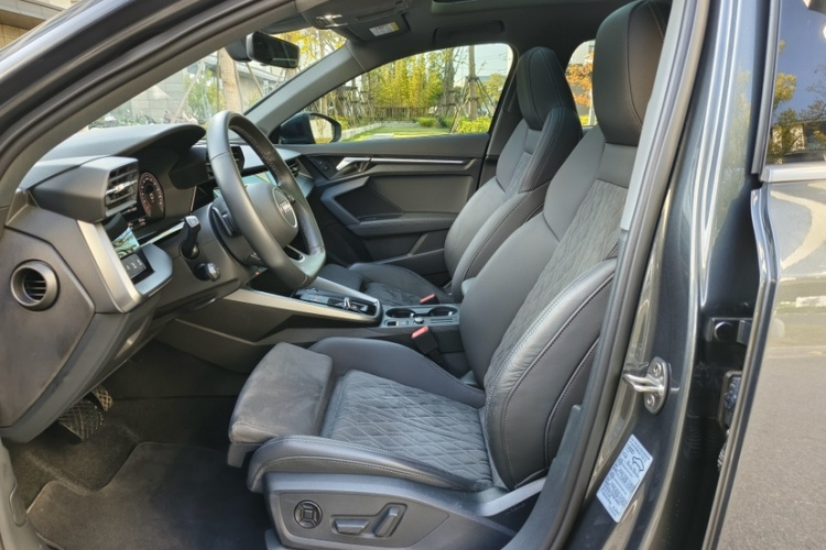 奥迪A3 2024款 Sportback 35 TFSI 豪华运动型中控内饰7003