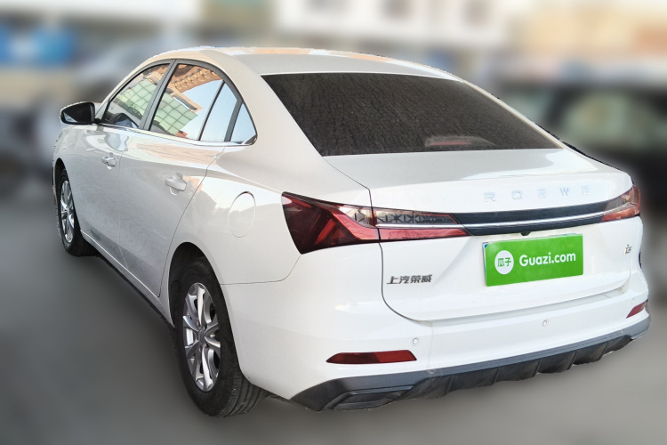 荣威i5 2023款 1.5L 手动舒享版车身外观5