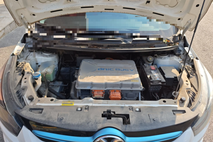 北汽新能源EX 2018款 EX360 新尚版局部细节24