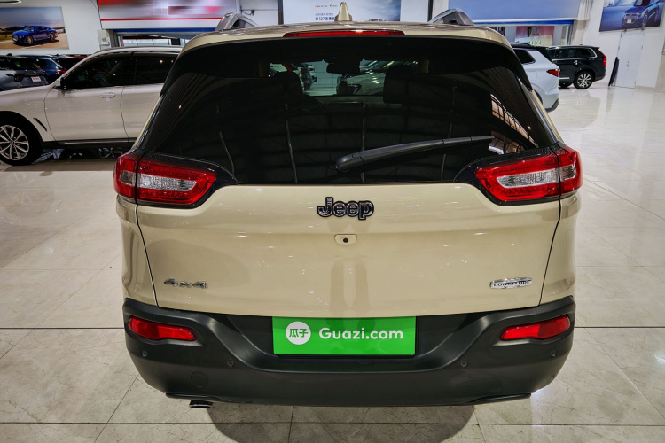 Jeep 自由光(进口) 2014款 2.4L 豪华版车身外观6003