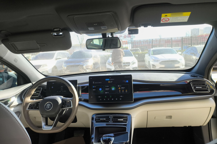 比亚迪 秦PLUS 2023款  冠军版 DM-i 120KM超越型中控内饰12