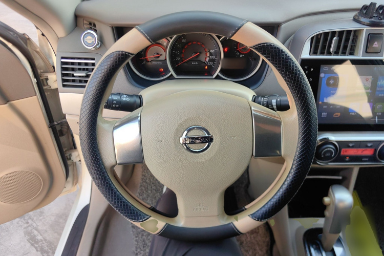 日产 轩逸 2012款 经典 1.6XE 自动舒适版局部细节13